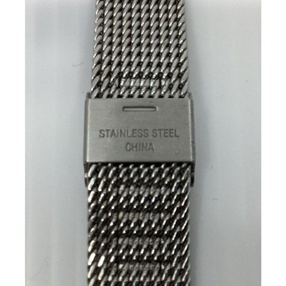 Sanrio Hello Kitty Watch 2011 Analog Stainless Steel Adjustable Band Red Bow - Picture 6 of 9